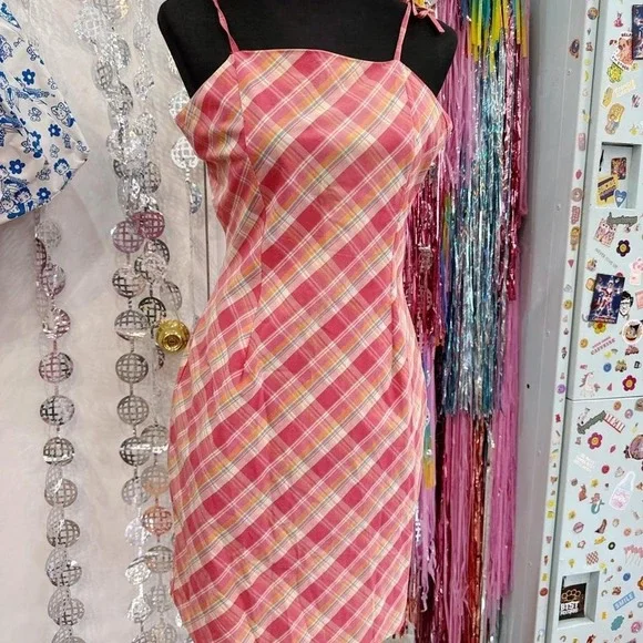 Vintage Y2K 2000s pink plaid dress with tie up straps - Picture 2 of 6